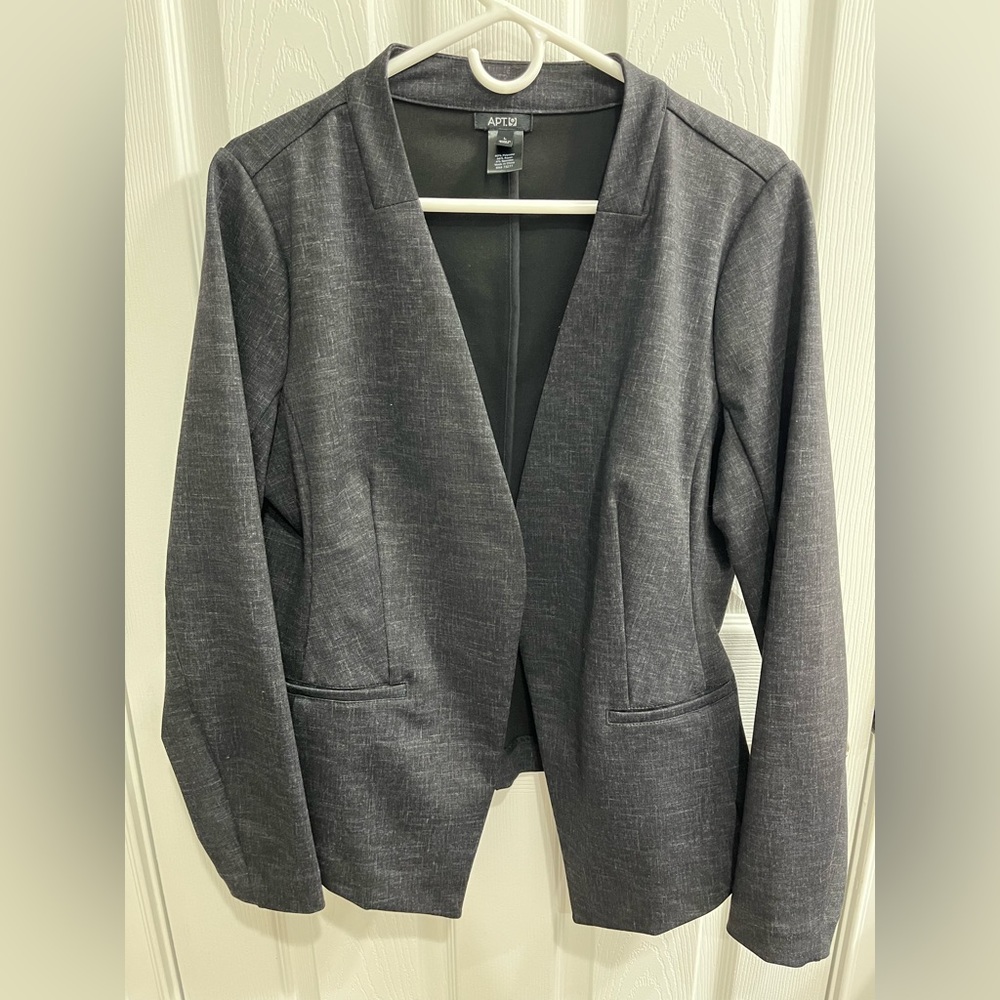 Like new Apt 9 blazer in size Large
